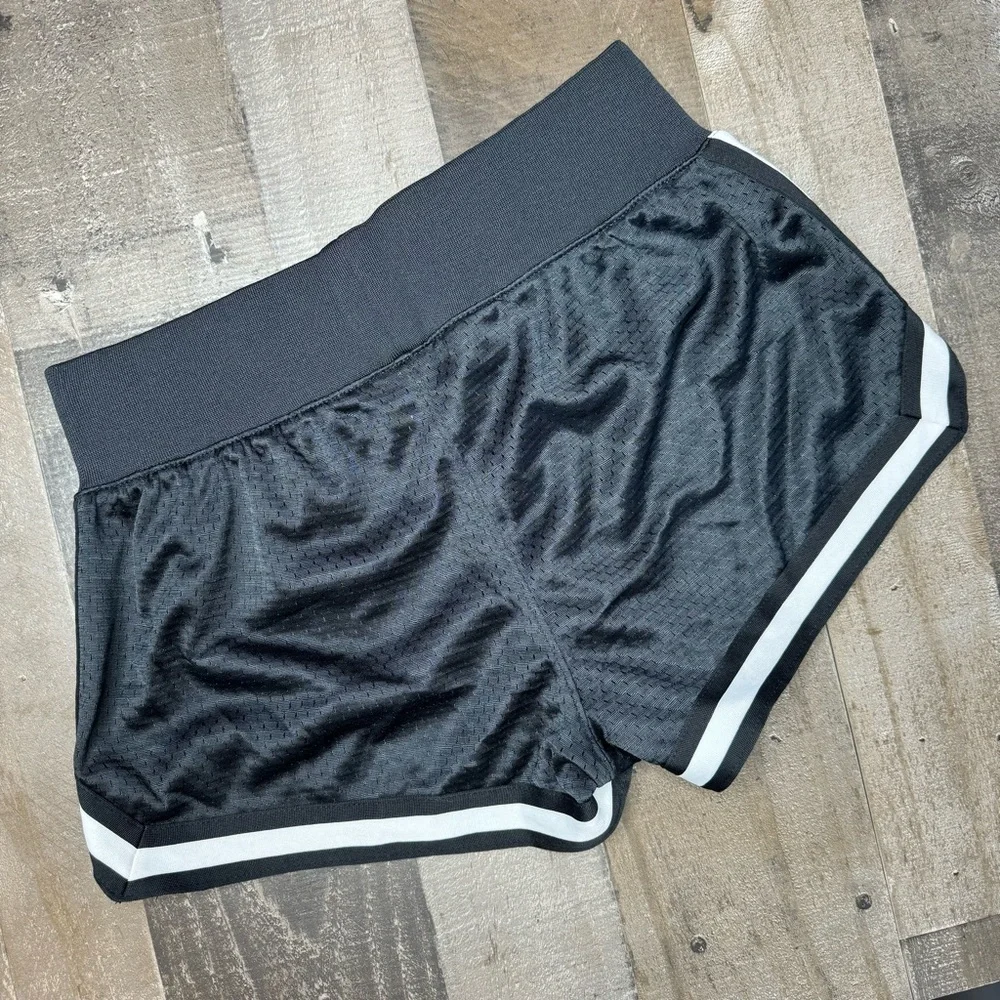 Champion Black Mash Active Short size Small